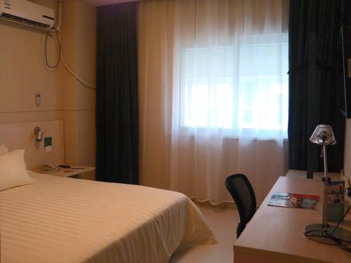 Imagen general del Hotel Jinjiang Inn Baotou Railway Station. Foto 2