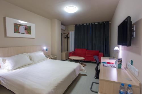 Imagen de la habitación del Hotel Jinjiang Inn Beijing Gucheng North Road. Foto 6