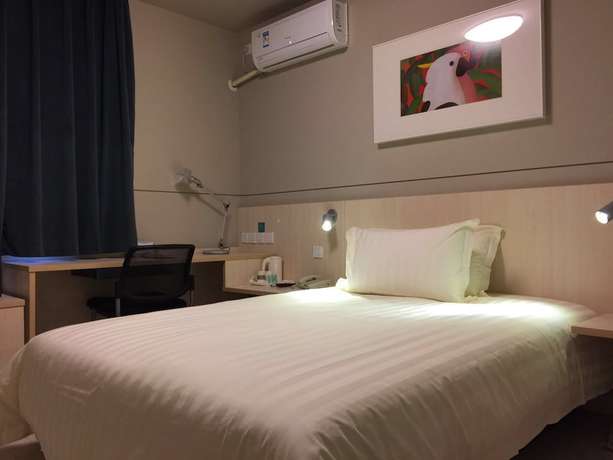 Imagen de la habitación del Hotel Jinjiang Inn Central Changshu Yushan. Foto 10
