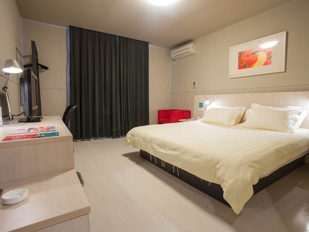 Imagen de la habitación del Hotel Jinjiang Inn Central Changshu Yushan. Foto 16