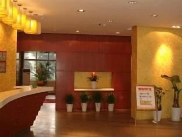 Imagen de los interiores del Hotel Jinjiang Inn Chengdu Wenshufang. Foto 17