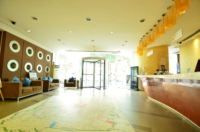 Imagen de los interiores del Hotel Jinjiang Inn Chengdu Wenshufang. Foto 18