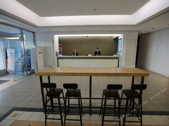 Imagen de los interiores del Hotel Jinjiang Inn Dalian Jiefang Road. Foto 3
