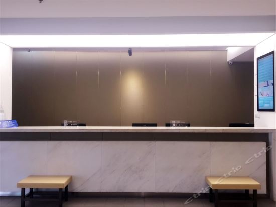 Imagen de los interiores del Hotel Jinjiang Inn Dalian Jiefang Road. Foto 5