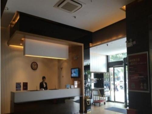 Imagen general del Hotel Jinjiang Inn Danjiangkou Station Road. Foto 5