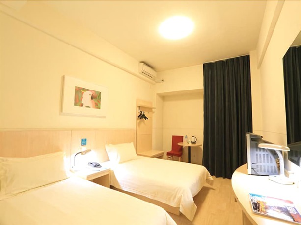 Imagen de los exteriores del Hotel Jinjiang Inn Harbin Metro. Foto 15