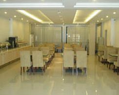 Imagen del bar/restaurante del Hotel Jinjiang Inn Jinan Lishan Road. Foto 2