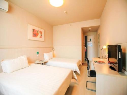 Imagen de la habitación del Hotel Jinjiang Inn Jingzhou Beijing Road Central Long Distance Bus Station. Foto 6