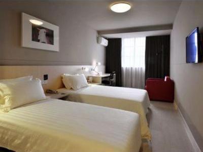 Imagen de la habitación del Hotel Jinjiang Inn Jiuzhaigou Scenic Resort. Foto 19