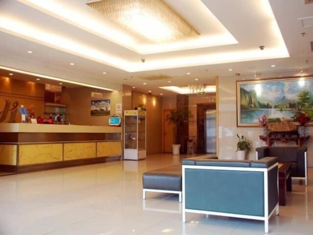Imagen de los interiores del Hotel Jinjiang Inn Kunshan Train Station. Foto 19