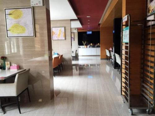 Imagen de la habitación del Hotel Jinjiang Inn Lianyungang Xugou Zhongshan Road. Foto 8