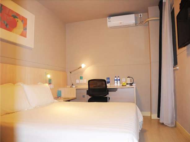 Imagen de la habitación del Hotel Jinjiang Inn Quanzhou Kaiyuan Temple. Foto 7
