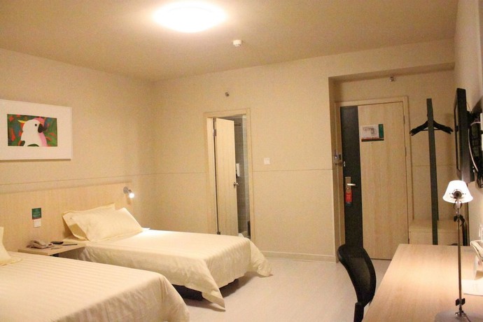 Imagen de la habitación del Hotel Jinjiang Inn Quanzhou Kaiyuan Temple. Foto 17
