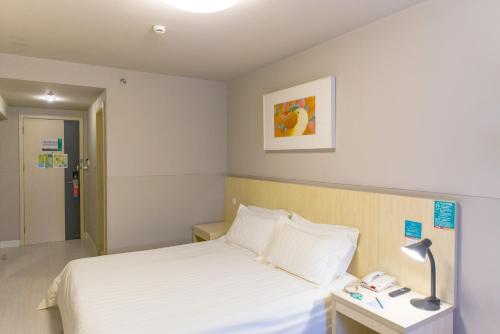 Imagen de la habitación del Hotel Jinjiang Inn Select Dalian Youhao Square. Foto 7