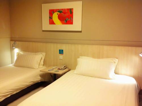 Imagen de la habitación del Hotel Jinjiang Inn Shanghai Changning. Foto 11