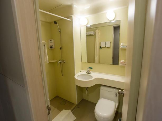 Imagen de la habitación del Hotel Jinjiang Inn Shanghai Zhuanqiao. Foto 6