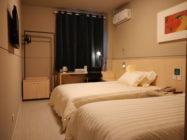 Imagen de la habitación del Hotel Jinjiang Inn Shenzhen Airport. Foto 5