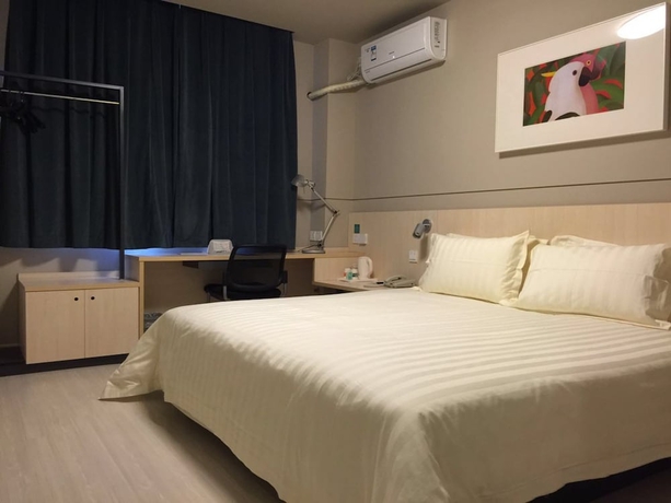 Imagen de la habitación del Hotel Jinjiang Inn Shenzhen Airport. Foto 7