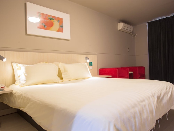 Imagen de la habitación del Hotel Jinjiang Inn Shenzhen Airport. Foto 8