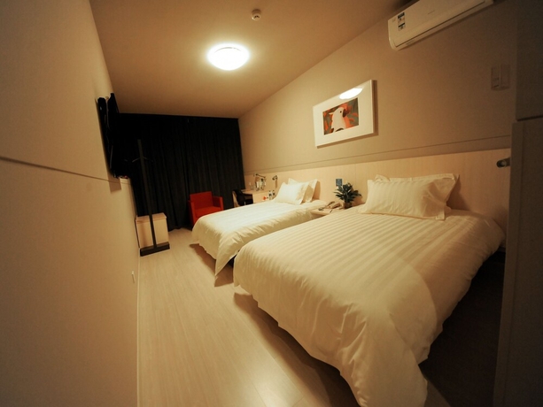 Imagen de la habitación del Hotel Jinjiang Inn Shenzhen Airport. Foto 11
