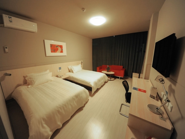 Imagen de la habitación del Hotel Jinjiang Inn Shenzhen Airport. Foto 17