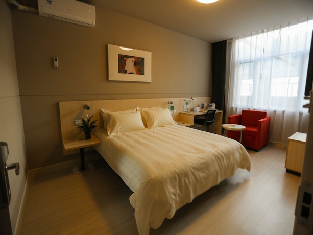Imagen de la habitación del Hotel Jinjiang Inn Shenzhen Airport. Foto 18