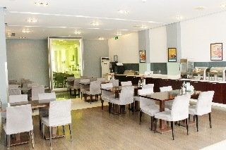 Imagen del bar/restaurante del Hotel Jinjiang Inn Shijiazhuang Ping'an Street. Foto 6