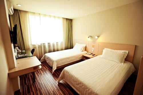 Imagen general del Hotel Jinjiang Inn Style Taiyuan Tongluowan Wuyi Road. Foto 1
