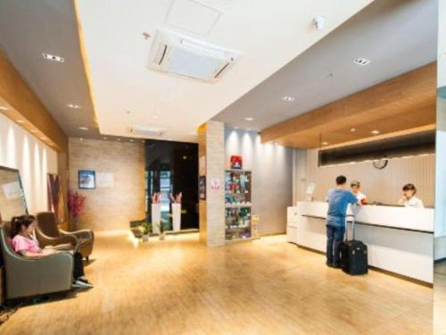 Imagen general del Hotel Jinjiang Inn Wuhan Zhonghua Road HuangheLou Branch. Foto 3