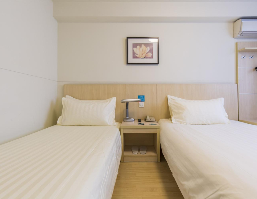 Imagen general del Hotel Jinjiang Inn - Yinchuan New Moon Square. Foto 1