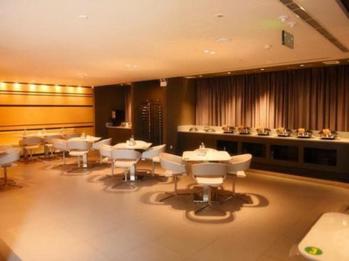 Imagen de la habitación del Hotel Jinjiang Inn Yining Railway Station. Foto 6