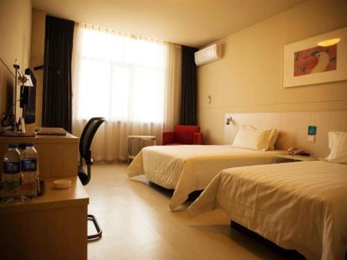 Imagen general del Hotel Jinjiang Inn Zhangjiakou Xuanhua Bus Station. Foto 4