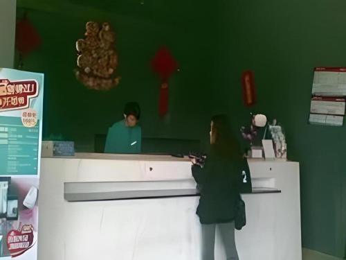 Imagen general del Hotel Jinjiang Inn Zhuhai Xiangzhou Qinglv Middle Road Theater. Foto 8