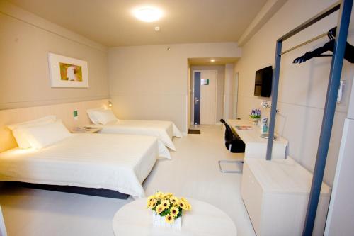 Imagen general del Hotel Jinjiang Inn (sanya Hexi Road Pedestrian Street Hejing). Foto 1