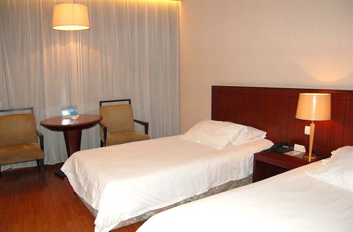 Imagen general del Hotel Jinjiang Metropolo Magnotel Parking Lot (Siping Road). Foto 2