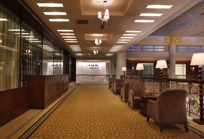 Imagen de los interiores del Hotel Jinjiang West Capital International. Foto 12