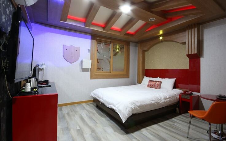 Imagen de la habitación del Hotel Jinju B and W. Foto 2