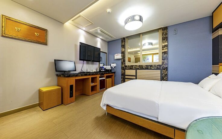 Imagen de la habitación del Hotel Jinju Beach. Foto 17