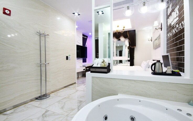 Imagen de la habitación del Hotel Jinju Best Gallery. Foto 25