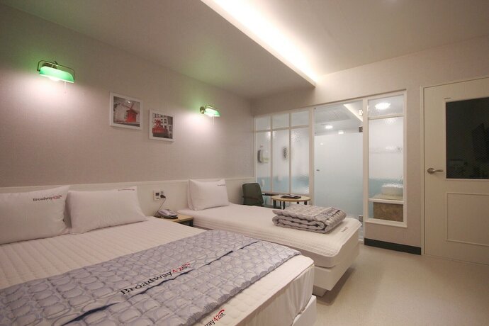 Imagen general del Hotel Jinju Broadway 42nd Street. Foto 15