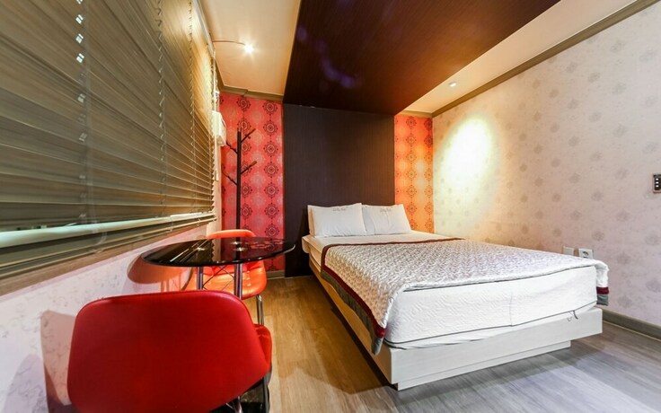Imagen de la habitación del Hotel Jinju Cheongyong. Foto 3