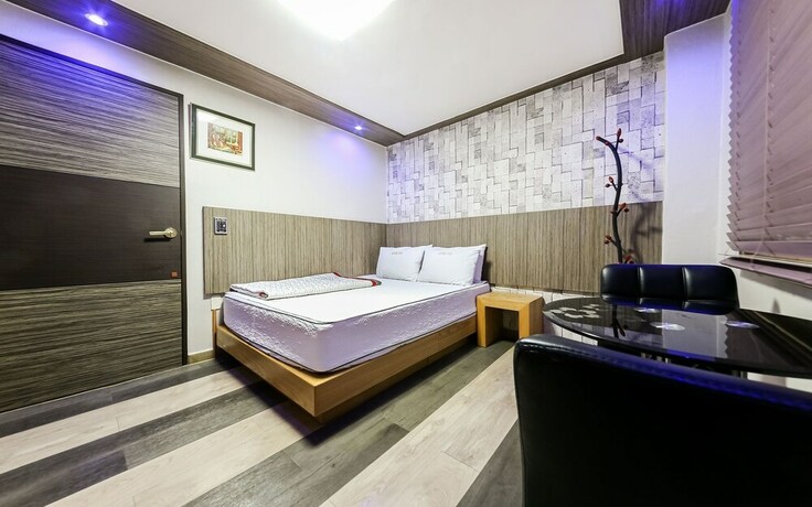 Imagen de la habitación del Hotel Jinju Cheongyong. Foto 5