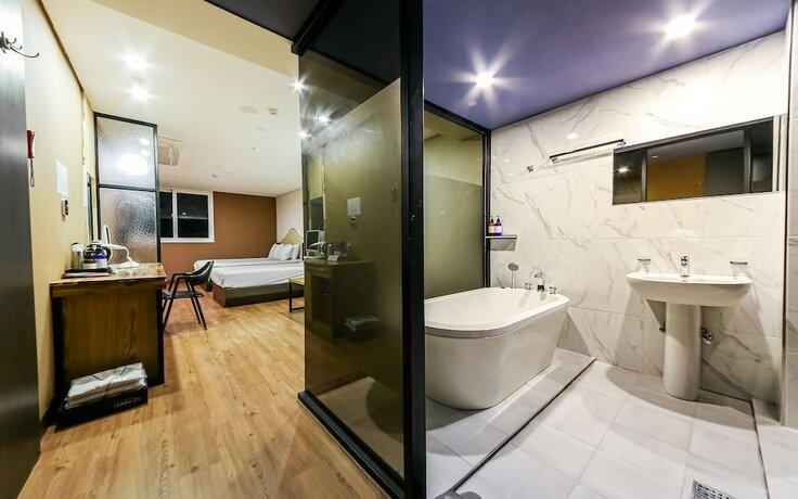 Imagen general del Hotel Jinju Chungmugongdong Cozy. Foto 13