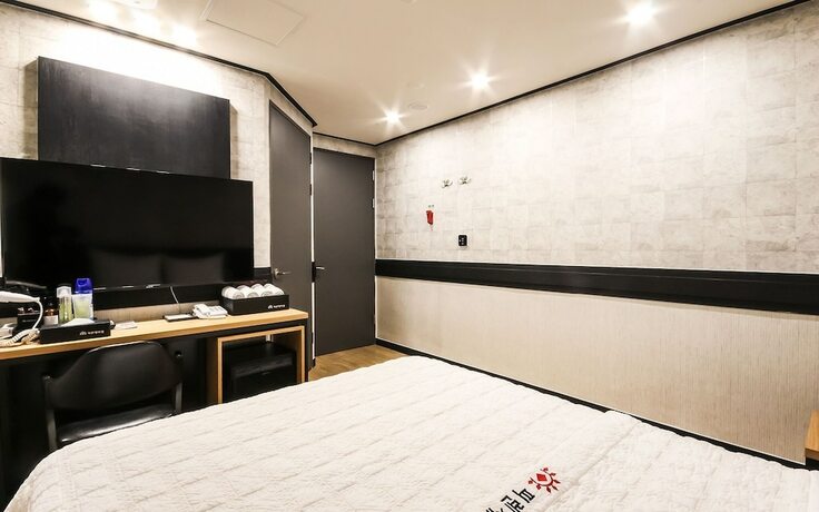 Imagen general del Hotel Jinju Chungmugongdong Firenze. Foto 6