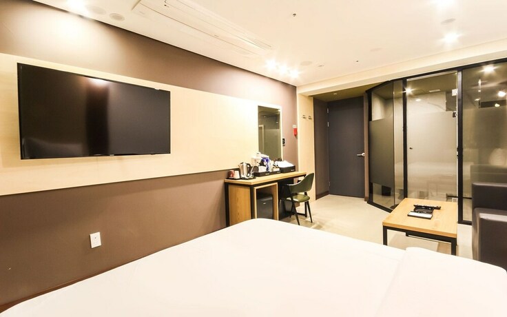 Imagen de la habitación del Hotel Jinju Chungmugongdong Firenze. Foto 23