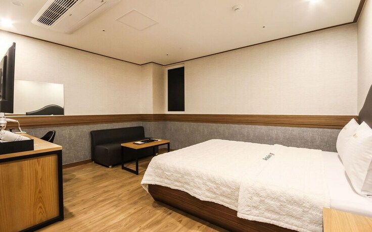 Imagen de la habitación del Hotel Jinju Chungmugongdong Firenze. Foto 27