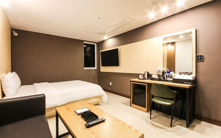 Imagen de la habitación del Hotel Jinju Chungmugongdong Firenze. Foto 28