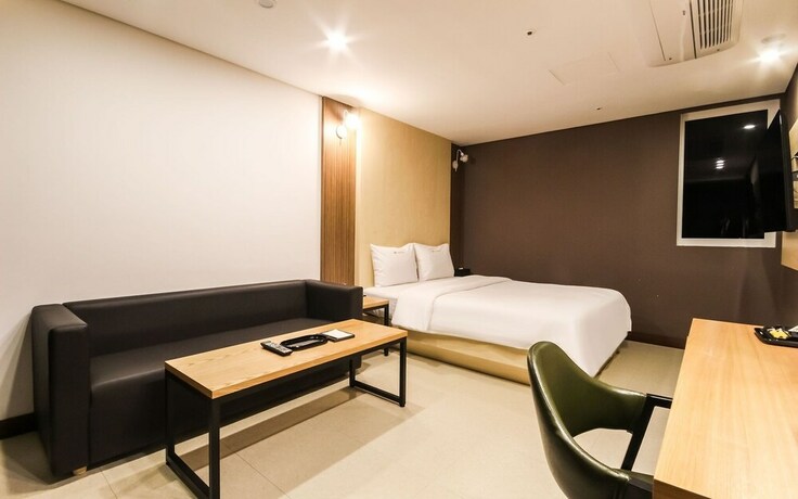 Imagen de la habitación del Hotel Jinju Chungmugongdong Firenze. Foto 35