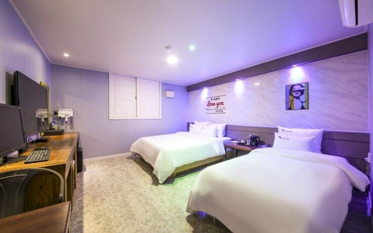 Imagen de la habitación del Hotel Jinju Feel. Foto 15