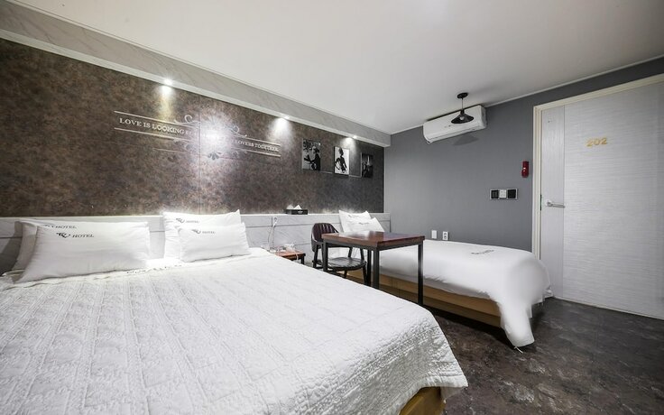 Imagen de la habitación del Hotel Jinju Feel. Foto 20